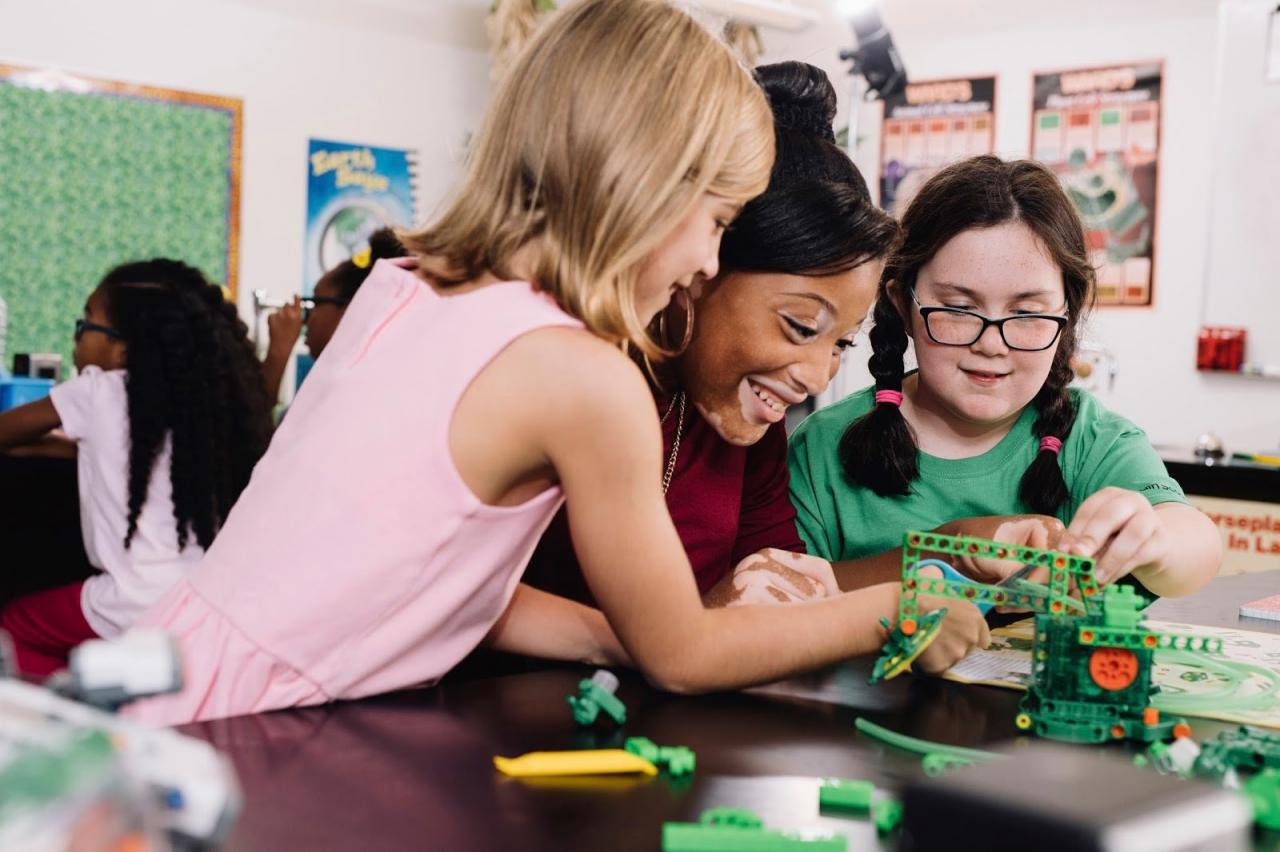 3 Ways to Excite and Encourage Girls in STEM in Your Classroom